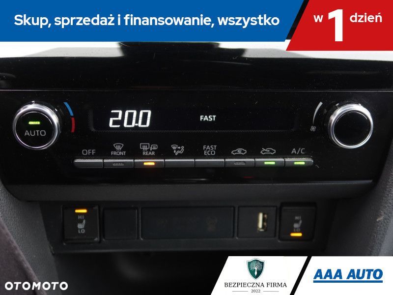 Toyota Yaris Cross - 18