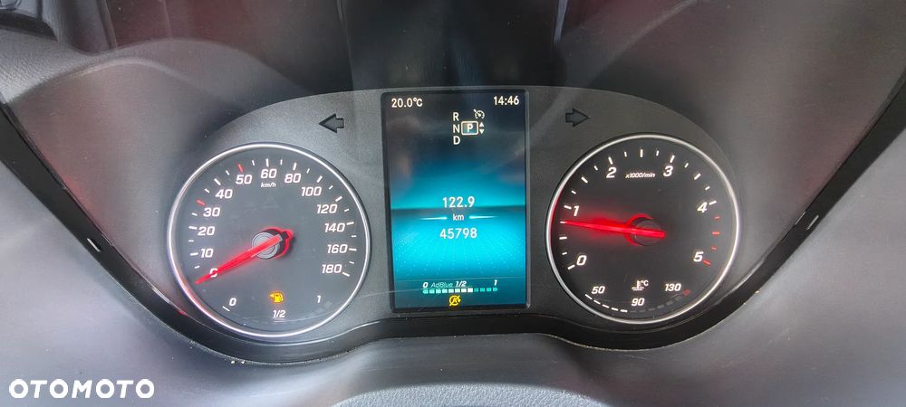 Mercedes-Benz Sprinter - 11