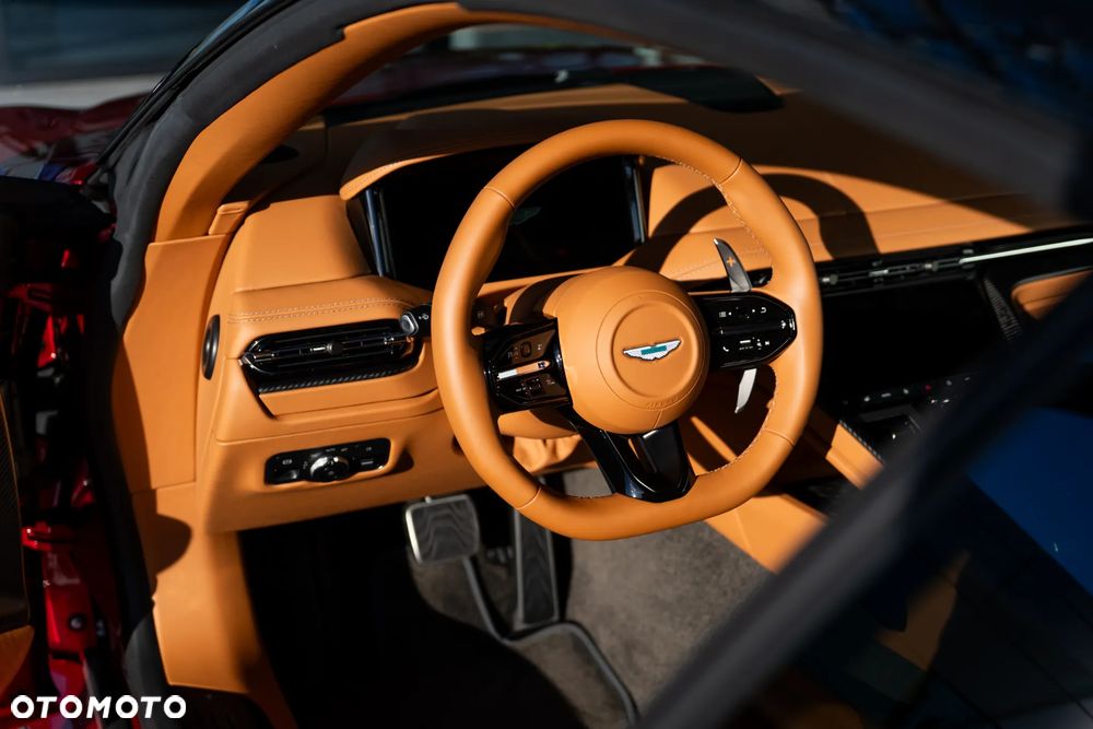 Aston Martin DB - 20