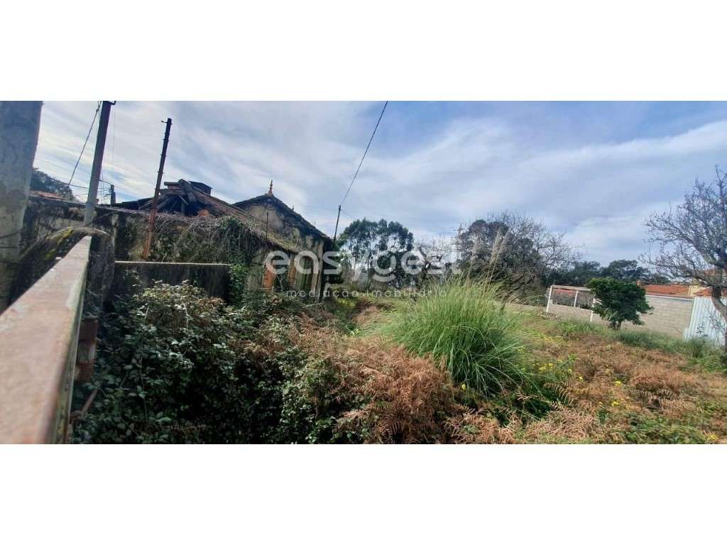 Moradia com Terreno 2787m2 para poder realizar o seu projeto de sonho - Grande imagem: 5/13