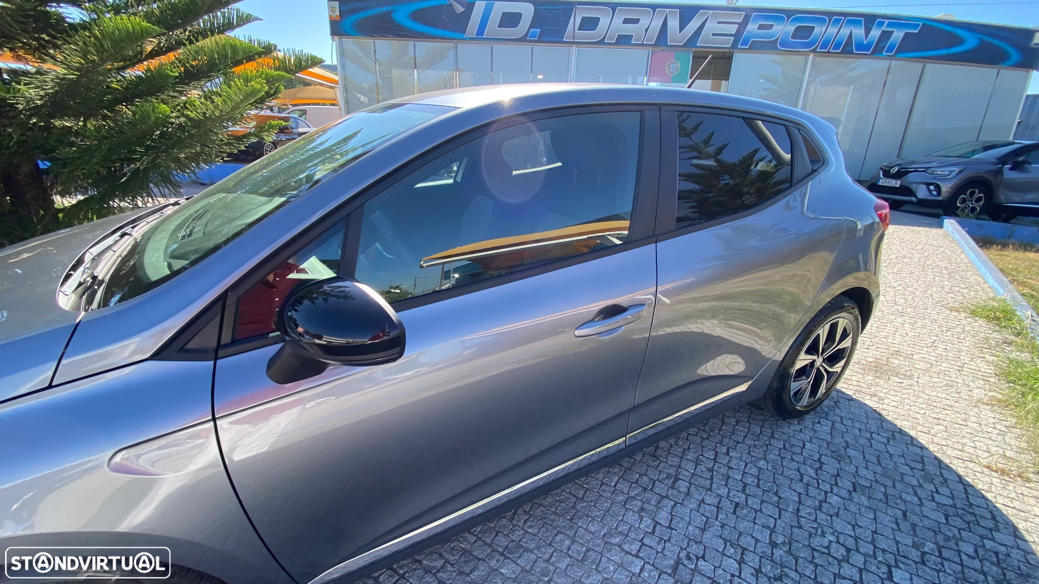 Renault Clio 1.0 TCe Techno - 17