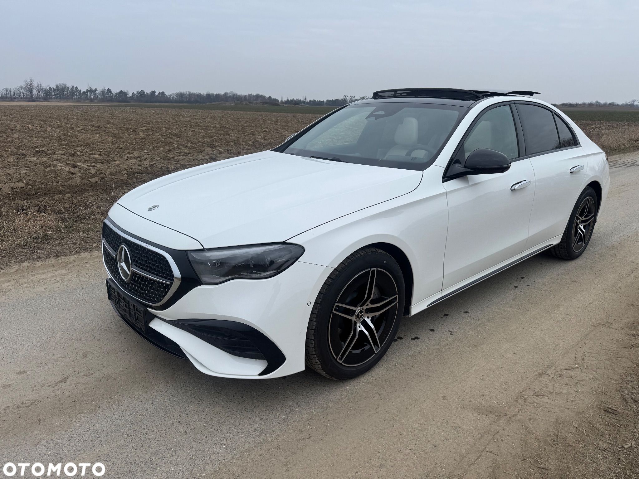 Mercedes-Benz Klasa E 200 AMG - 1