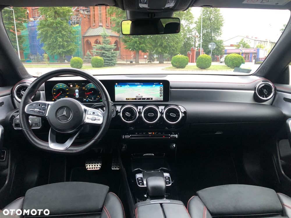 Mercedes-Benz CLA 200 AMG Line 7G-DCT - 14