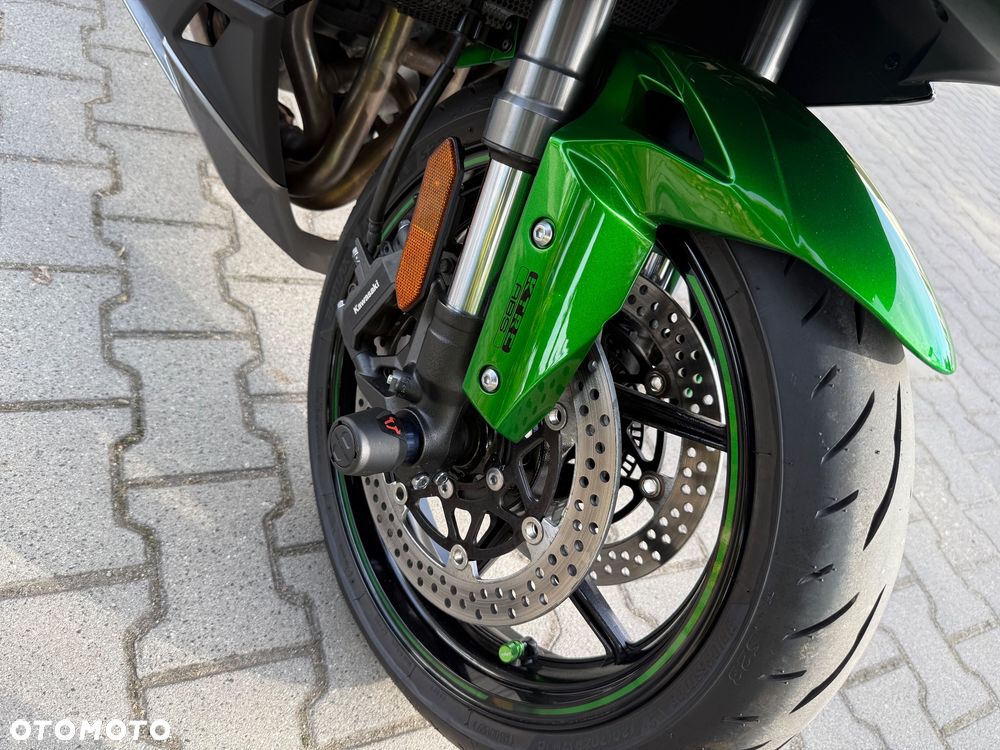 Kawasaki Ninja 1000 SX - 33