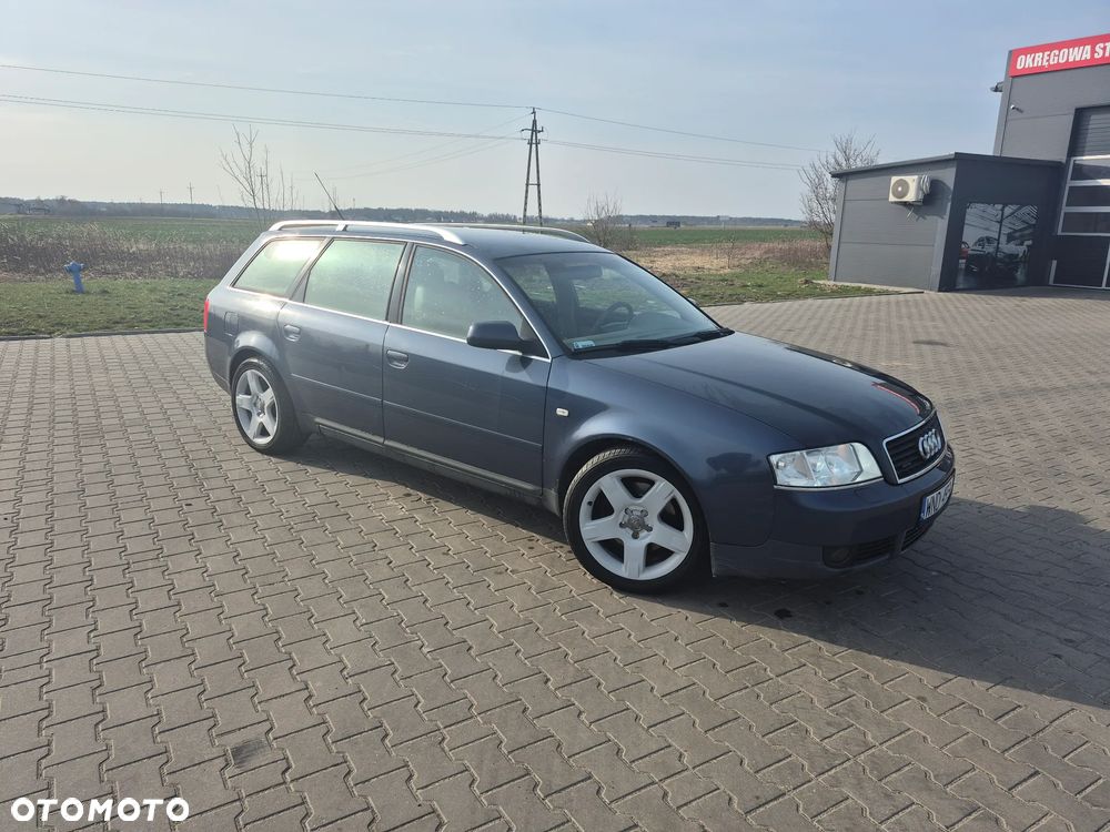 Audi A6 Avant 2.4 quattro - 2