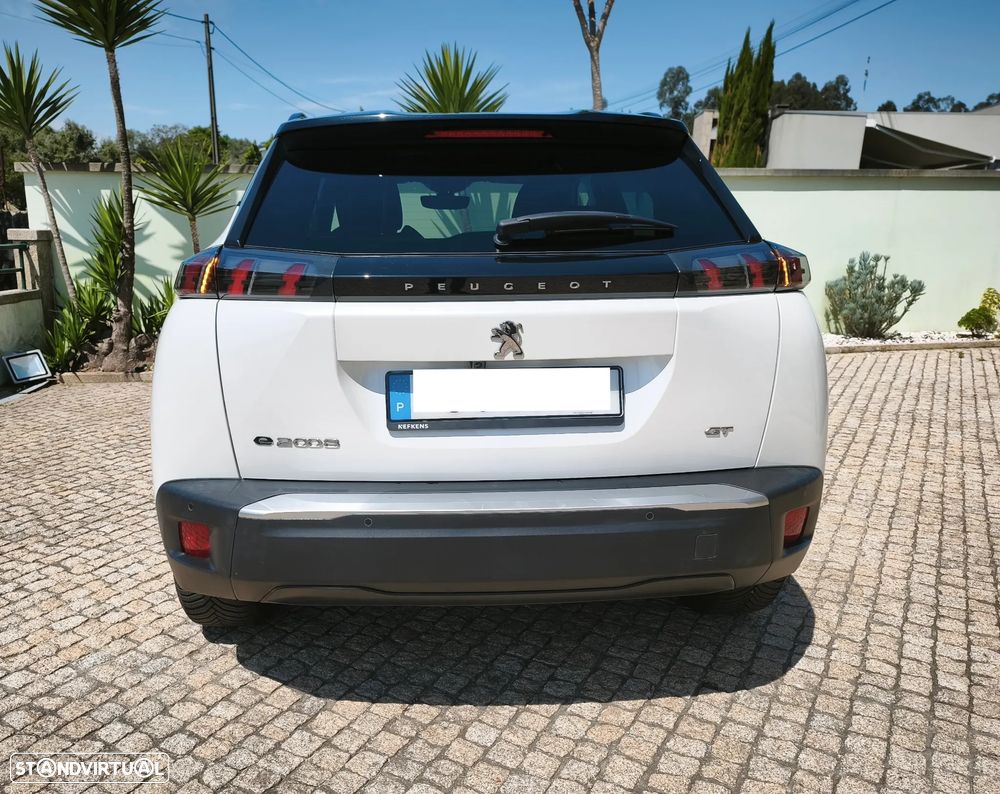 Peugeot e-2008 GT - 8