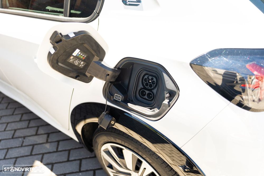 Peugeot e-208 50kWh Active - 37
