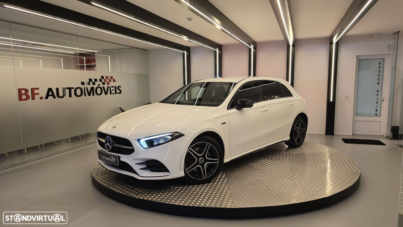 Mercedes-Benz A 250 e AMG Line - 2