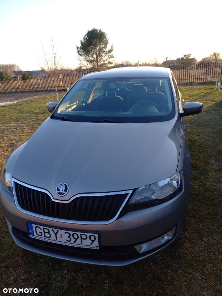 Skoda RAPID 1.2 TSI Ambition - 14
