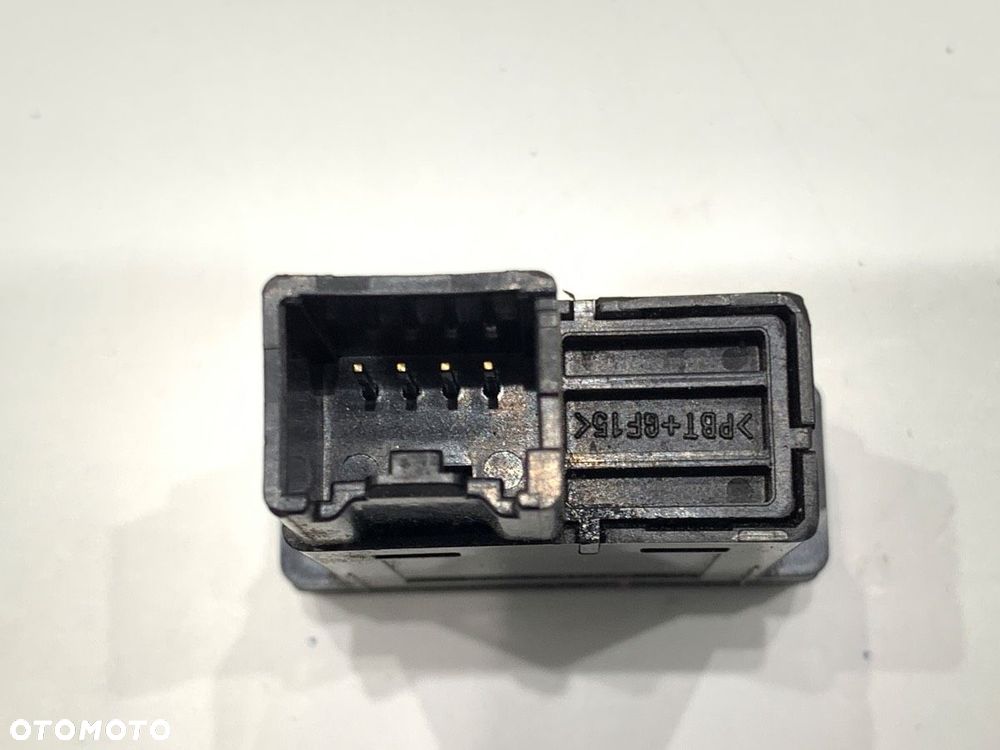 PRZYCISK ZAMYKANIA KLAPY - 115.00 PLN - MAZDA CX-9 (TB) 2006 - 2022 3.7 204 kW [277 KM] benzyna 2007 - 4