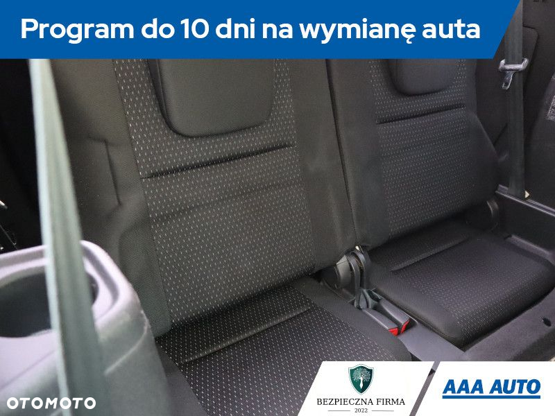 Toyota Corolla Verso - 19