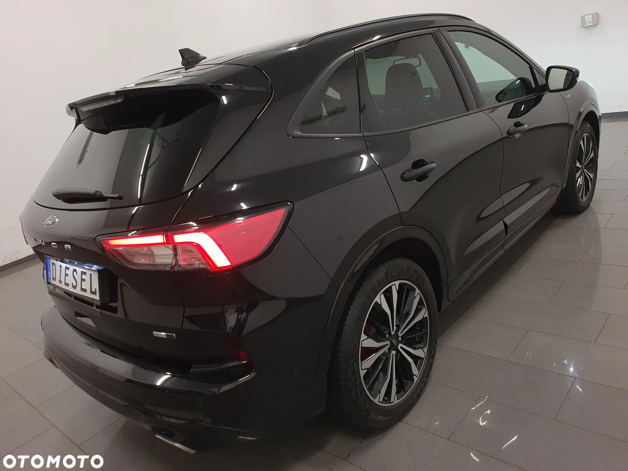 Ford Kuga 1.5 EcoBlue FWD ST-Line X - 6