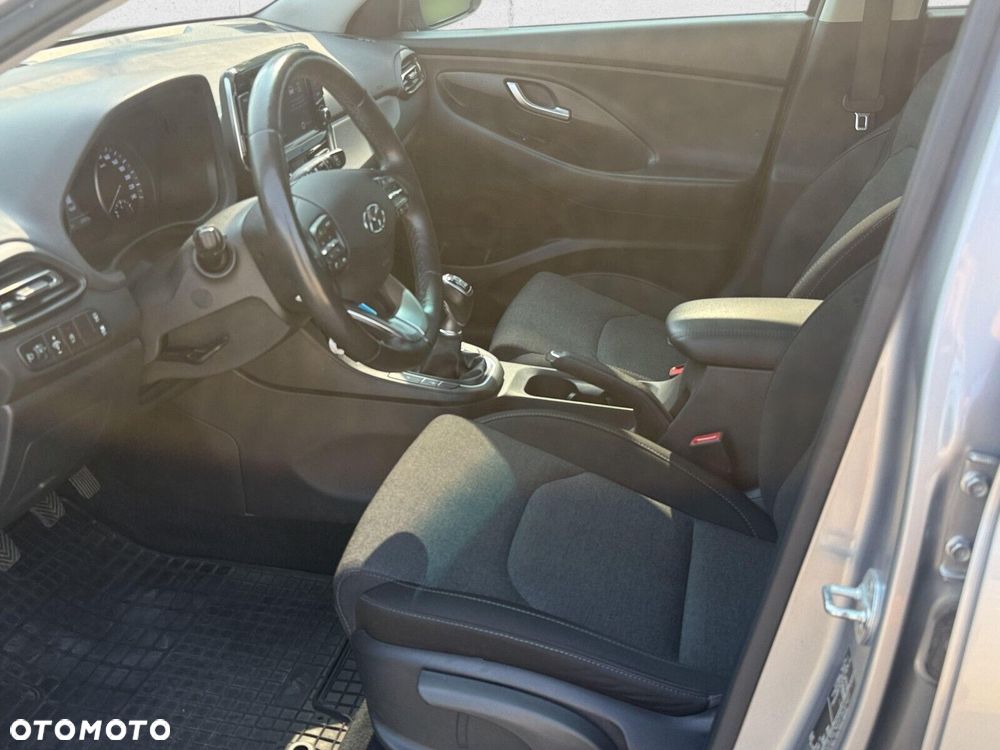 Hyundai i30 1.5 DPI Smart - 12