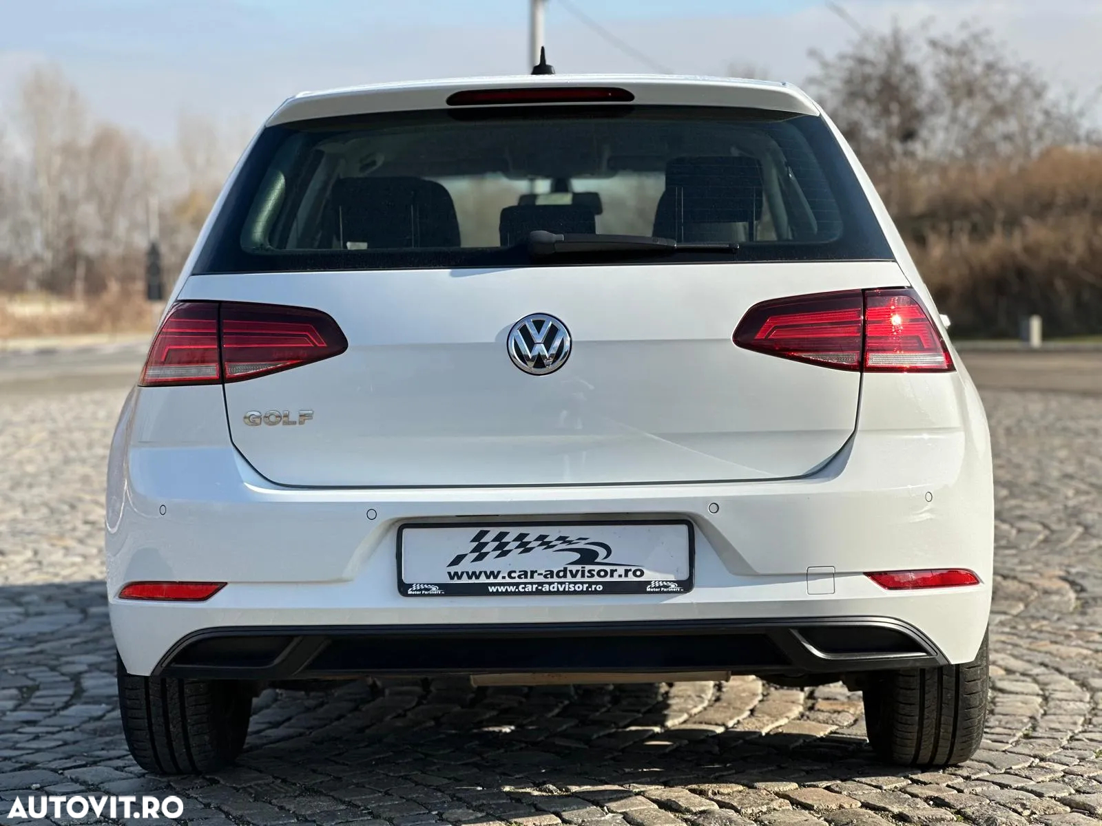 Volkswagen Golf 1.6 TDI Comfortline - 6