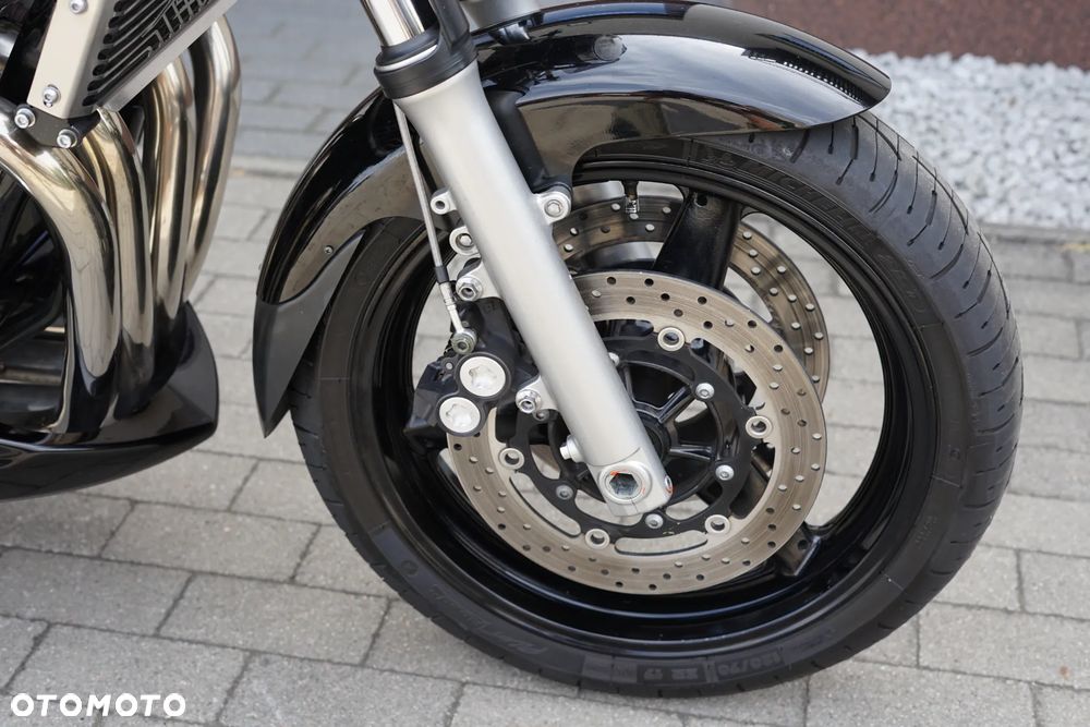 Yamaha XJR - 15