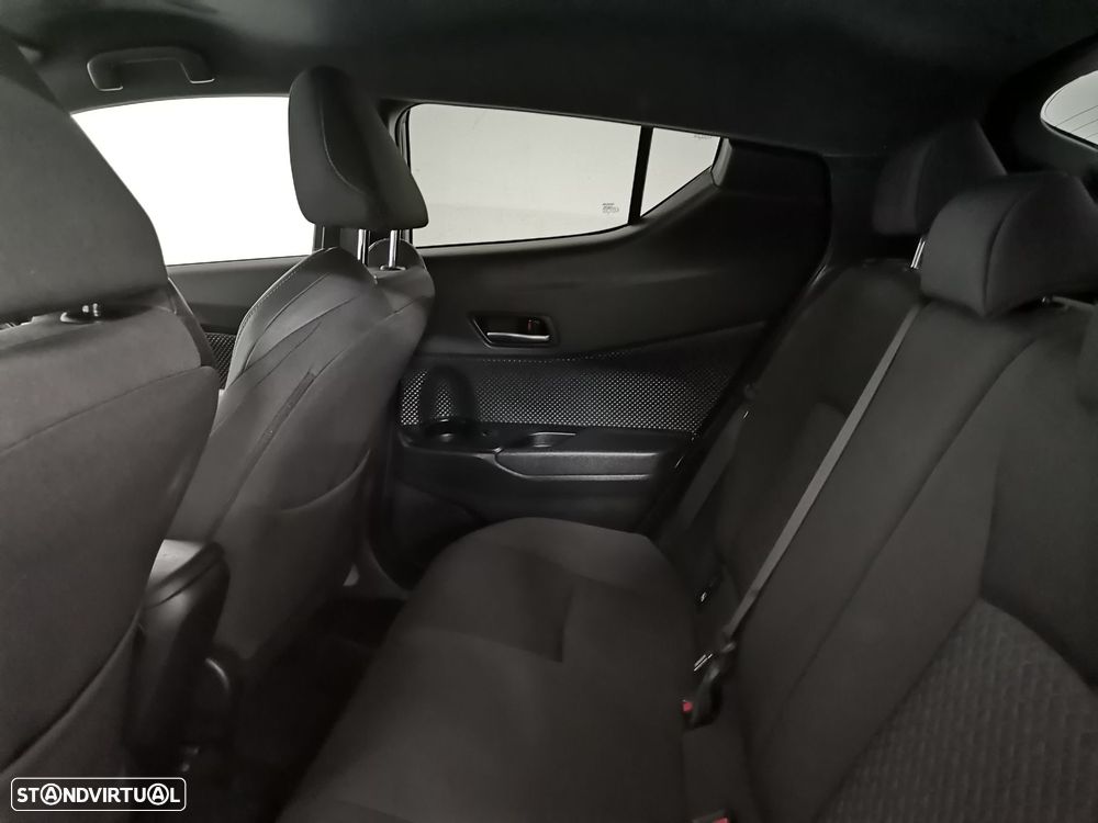 Toyota C-HR - 12