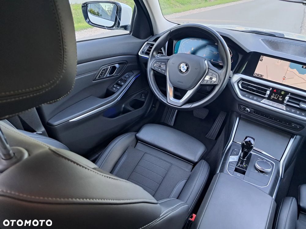 BMW Seria 3 320d Advantage sport - 24