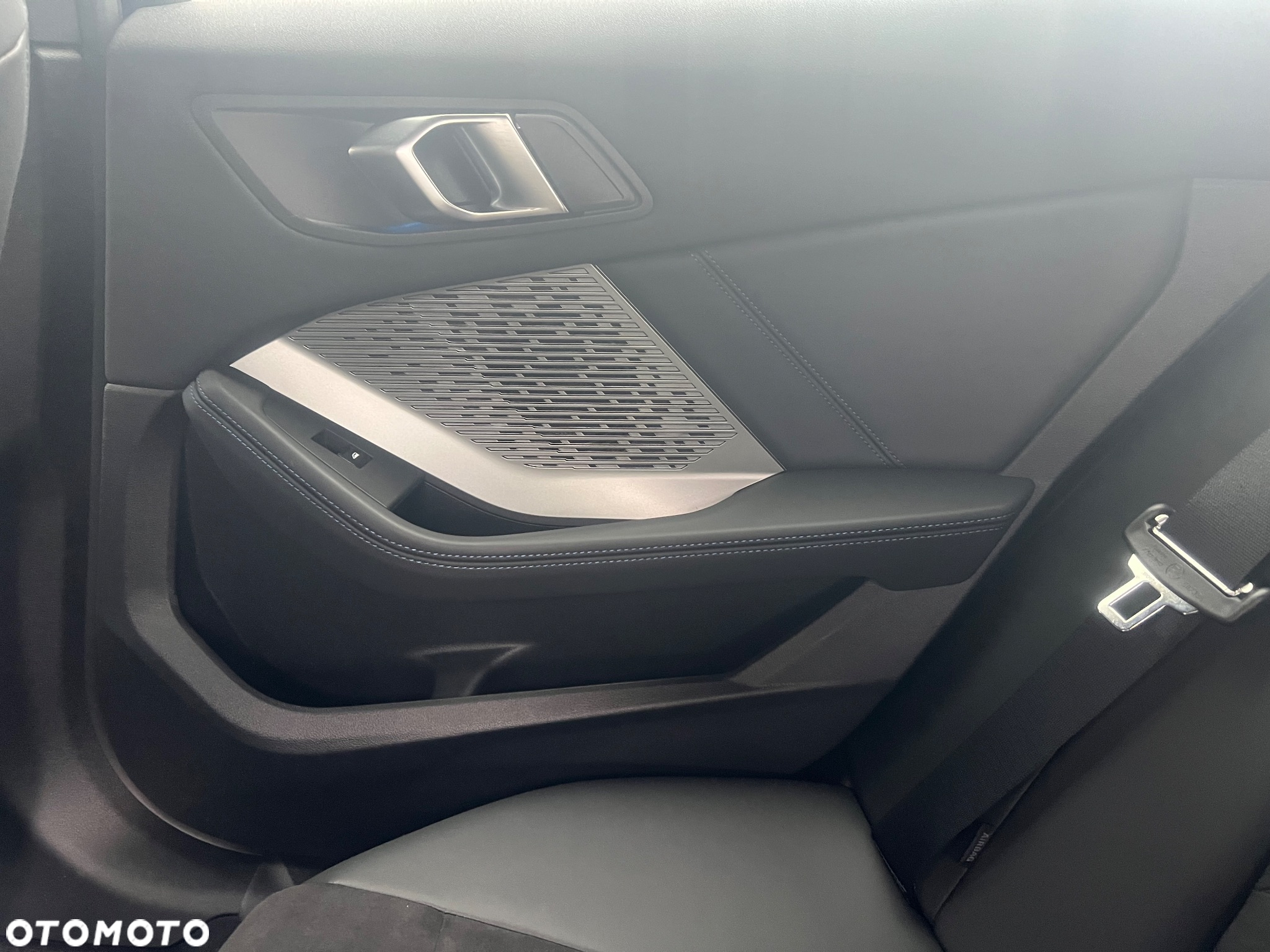 BMW Seria 1 120i M Sport - 34