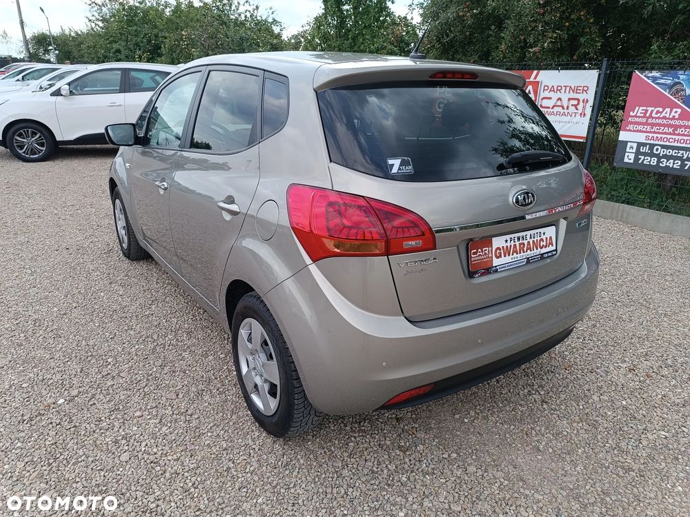 Kia Venga 1.4 CRDi 90 Business Line - 22