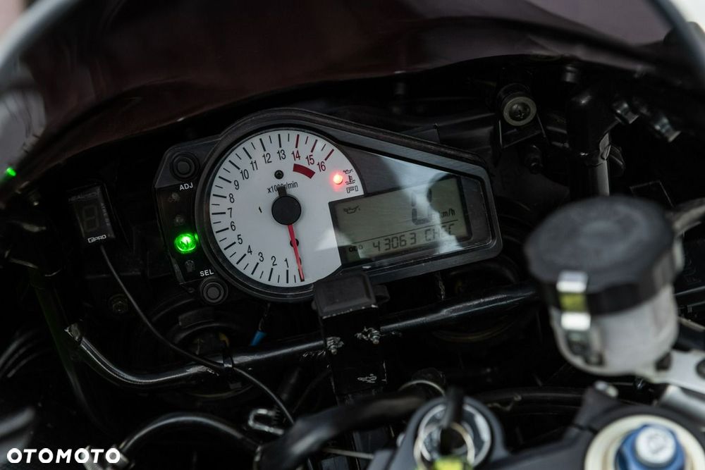 Suzuki GSX-R - 8