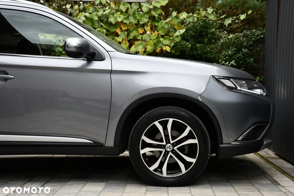 Mitsubishi Outlander - 26