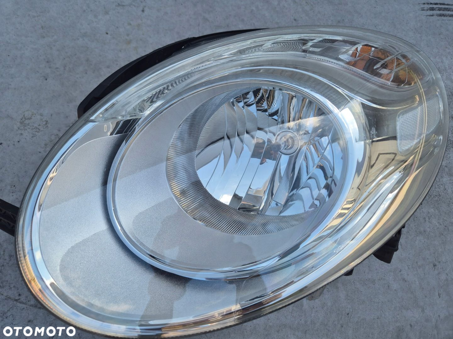 Fiat 500L lampa lewa.Oryginał. 2014-2018. 100 - 2