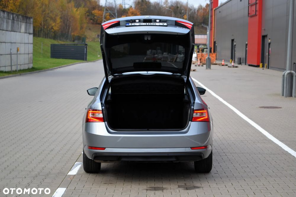 Skoda Superb 1.8 TSI Ambition - 30