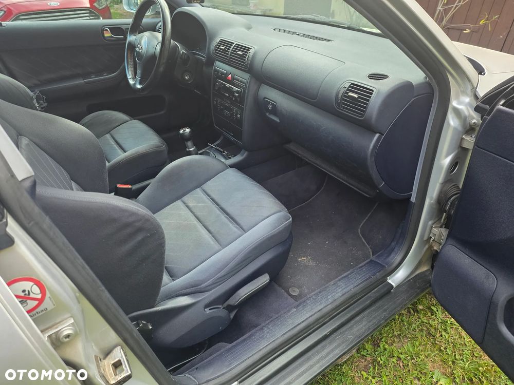 Audi A3 Sportback 1.8T Ambiente - 8