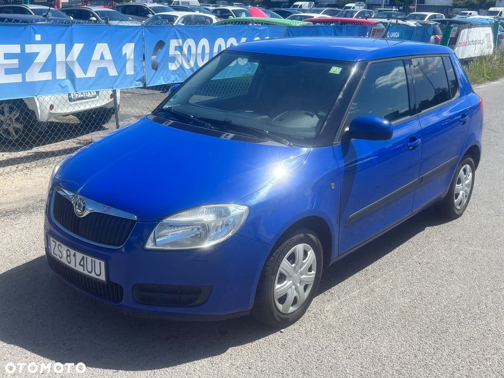 Skoda Fabia 1.2 HTP STYLE EDITION - 4