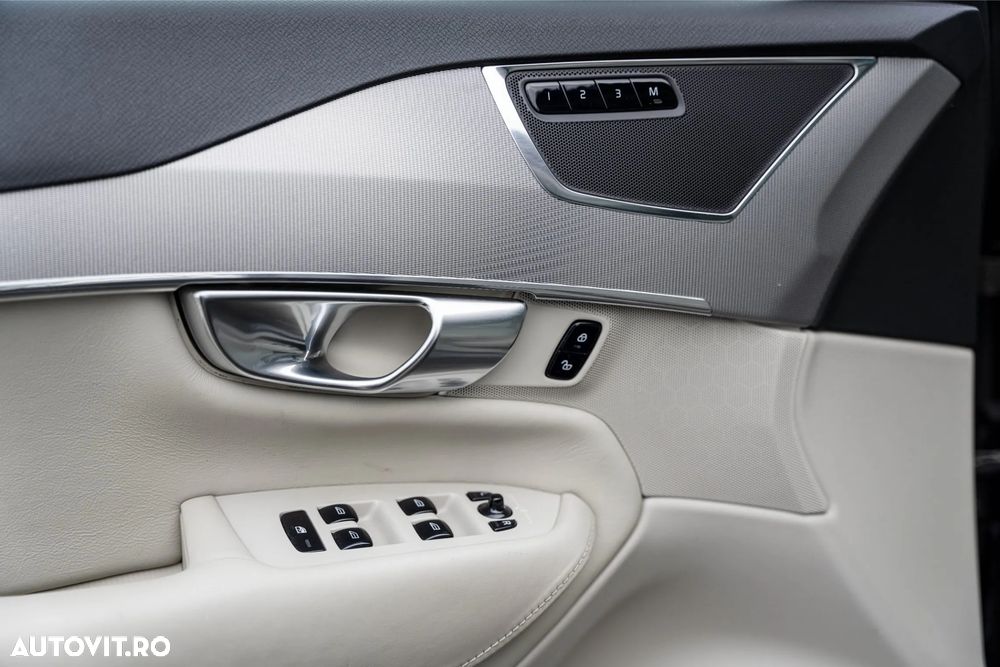 Volvo XC 90 D5 AWD Geartronic Inscription - 34