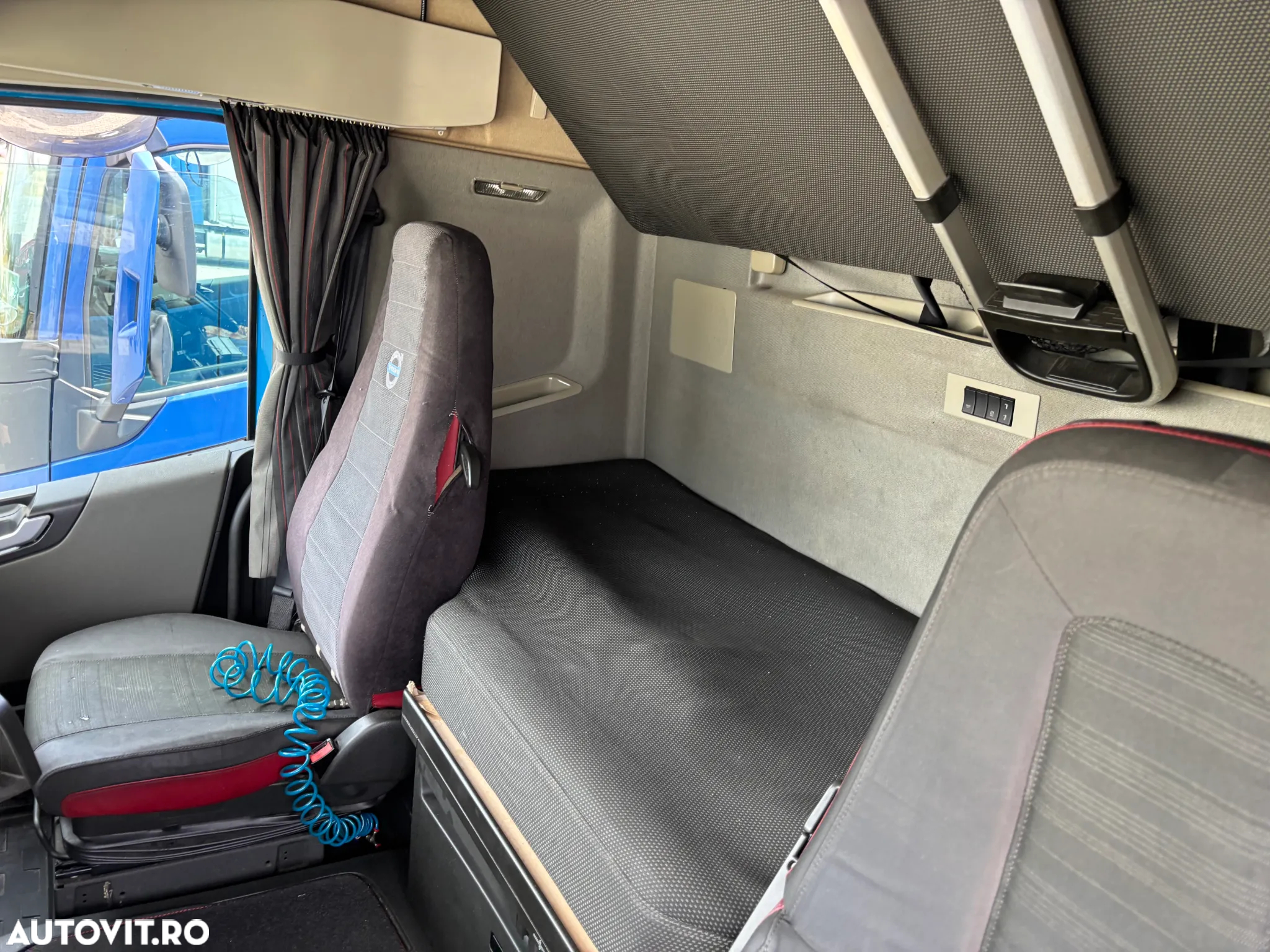 Volvo - 7