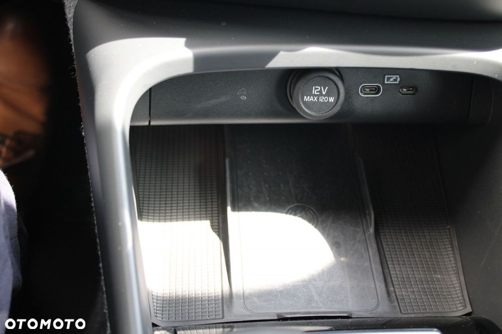 Volvo XC 40 - 20