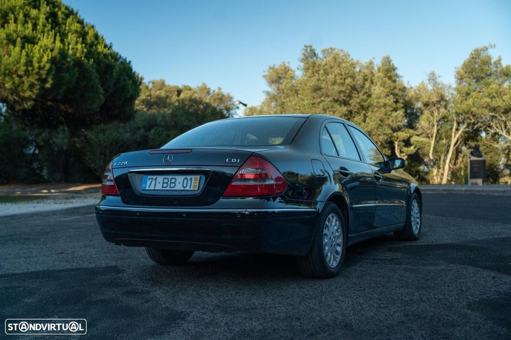 Mercedes-Benz E 220 CDI Elegance Aut. - 15