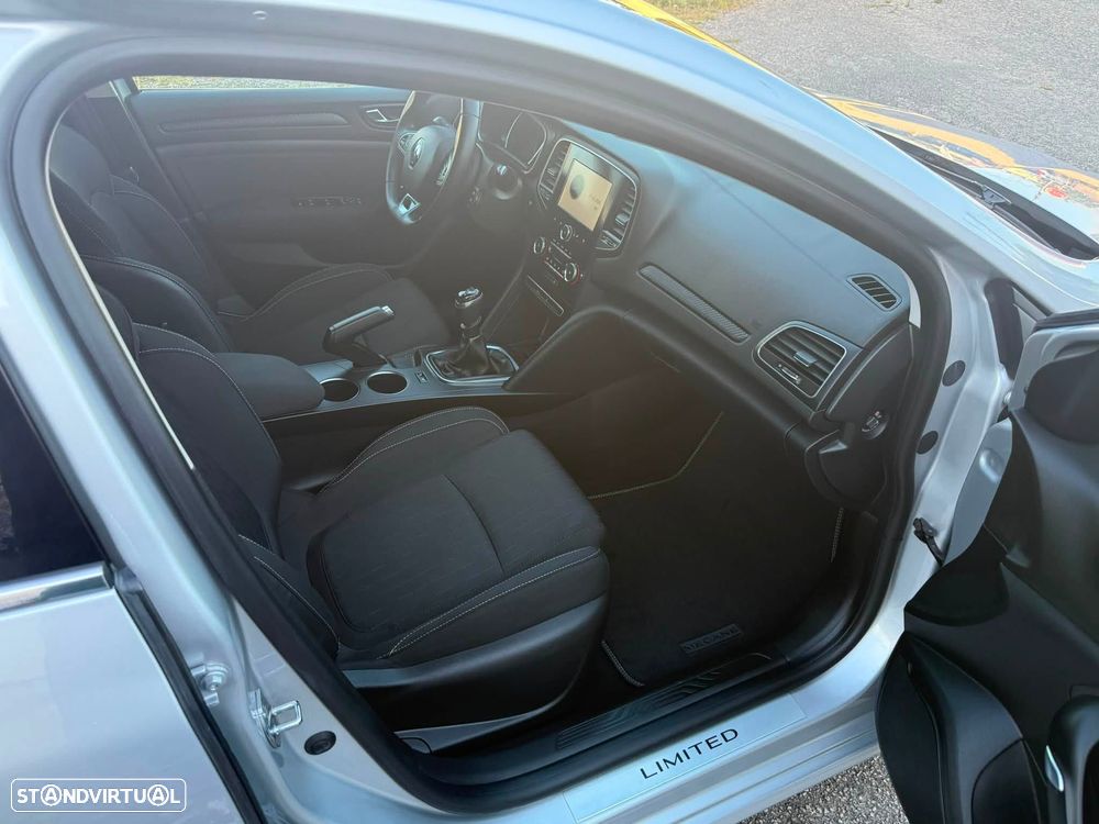 Renault Mégane 1.5 Blue dCi Limited - 8