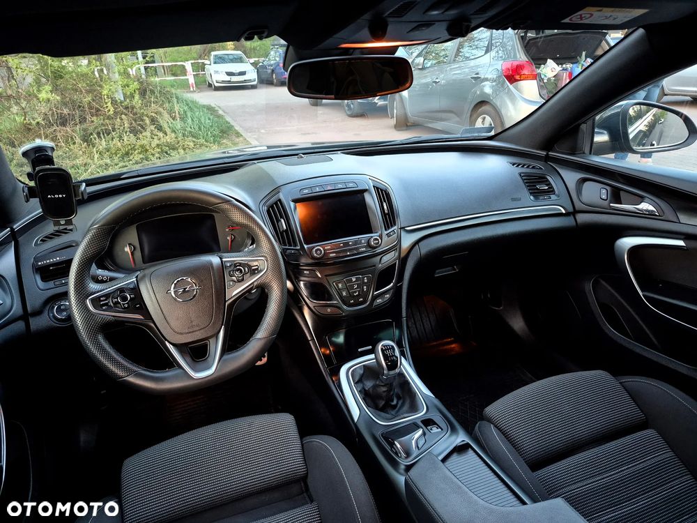 Opel Insignia 2.0 T Cosmo 4x4 S&S - 12