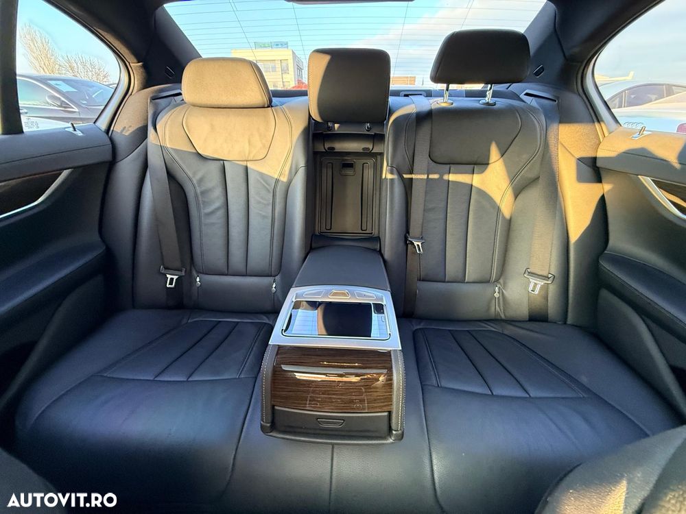 BMW Seria 7 730d xDrive - 23