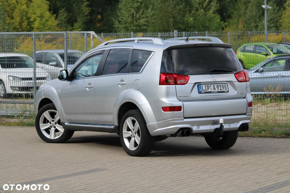 Peugeot 4007 - 11