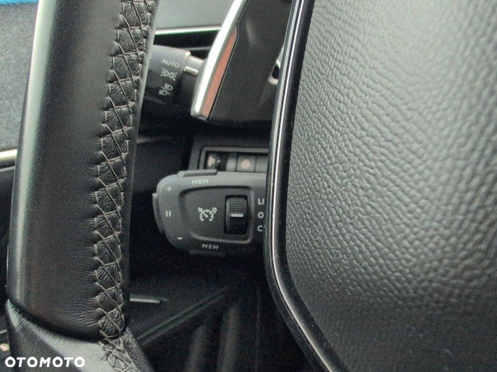 Peugeot 5008 1.5 BlueHDi Allure Pack S&S EAT8 - 19