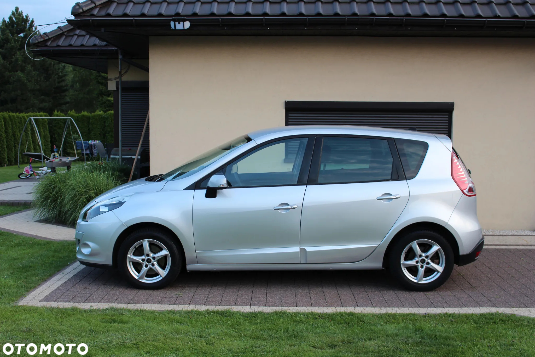 Renault Scenic 1.6 16V 110 Dynamique - 3