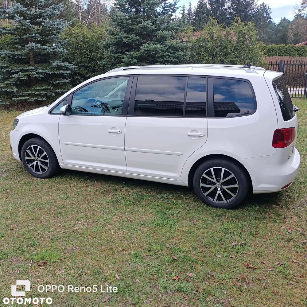 Volkswagen Touran 1.6 TDI DPF BlueMotion Technology Highline - 5