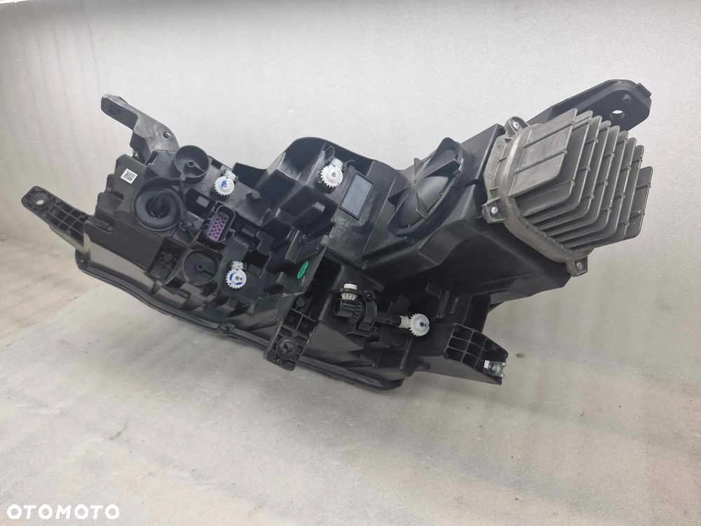 MG HS EHS LAMPA PRAWA PRZÓD 11434082 - 11