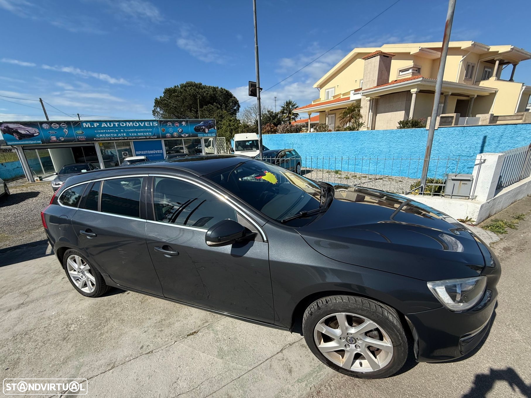 Volvo V60 1.6 D2 Momentum Eco Powershift - 2