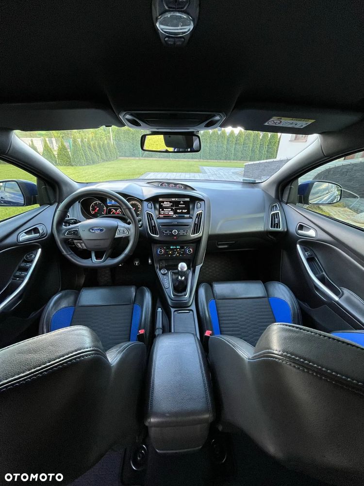 Ford Focus 2.0 TDCi ST - 9