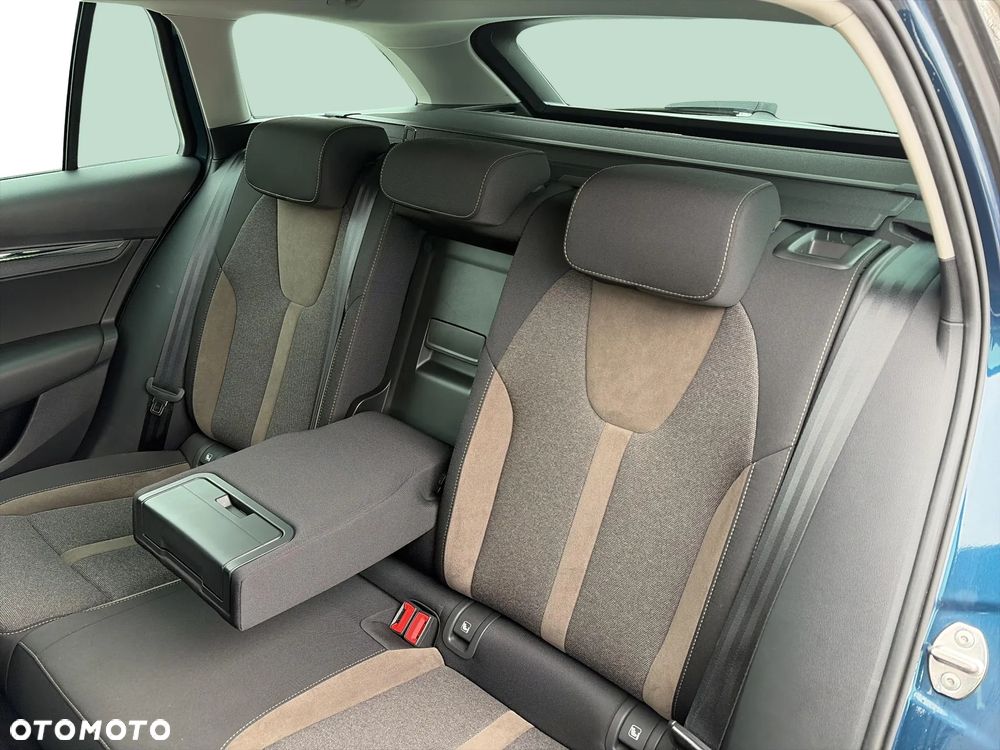 Skoda Octavia 2.0 TSI 4x4 Scout DSG - 16