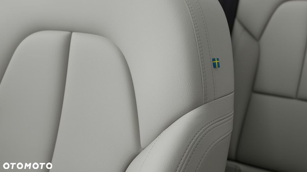 Volvo XC 40 B3 Plus Dark - 6