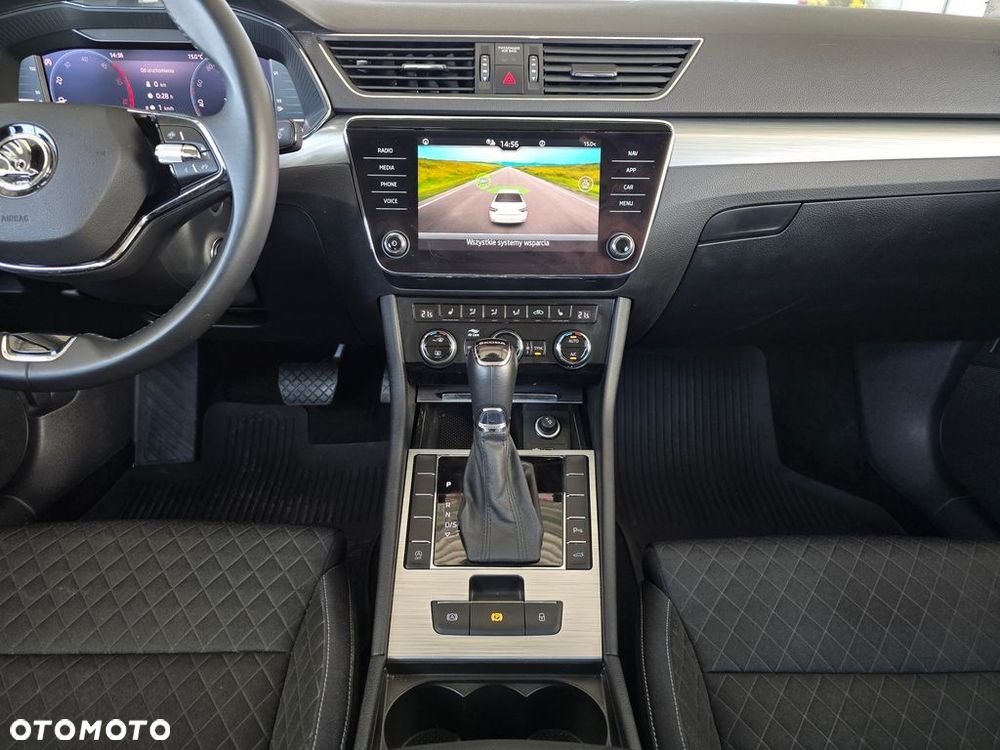 Skoda Superb 2.0 TDI SCR Ambition DSG - 22