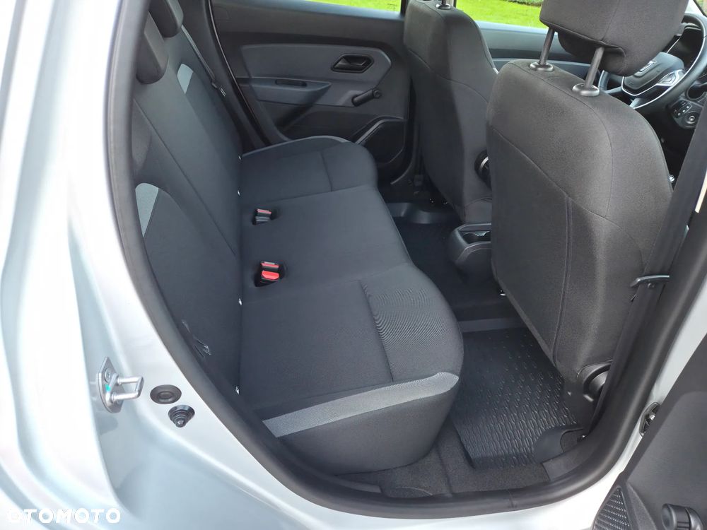 Dacia Duster 1.6 SCe Laureate S&S - 6