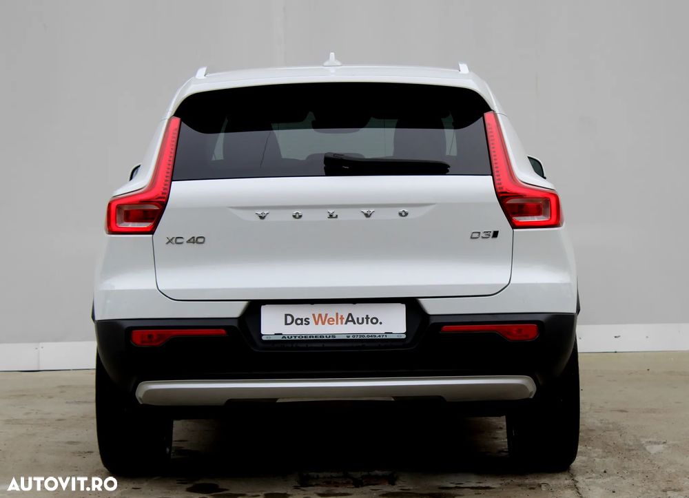 Volvo XC 40 D3 AWD Geartronic Momentum - 4