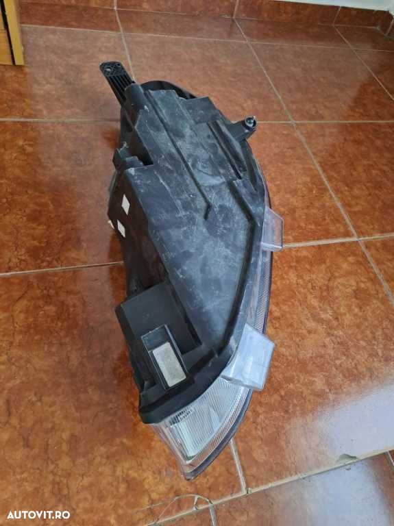 Far stanga dreapta originale Ford Fiesta an 2017-2023 Europa - 3