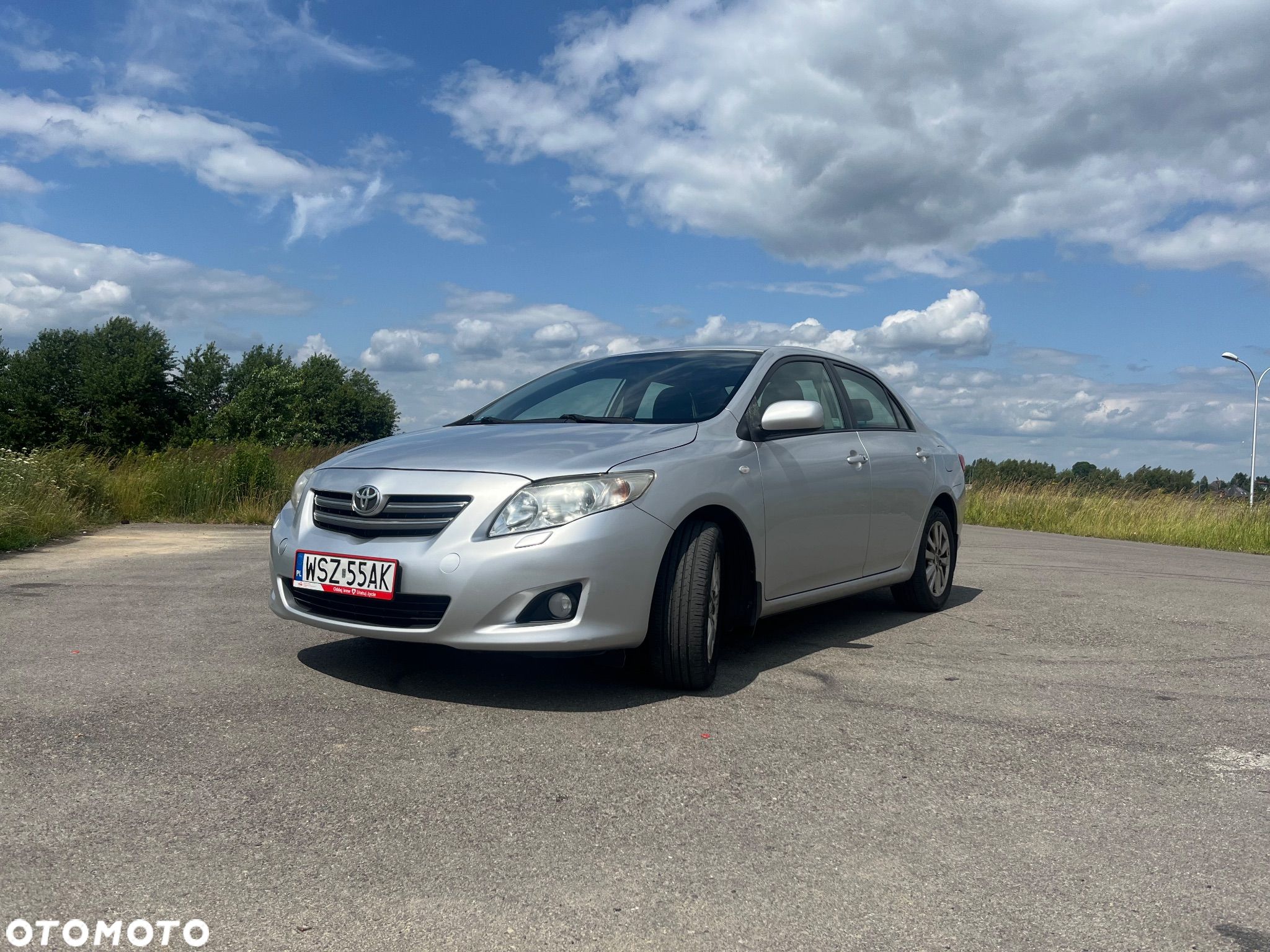 Toyota Corolla - 1